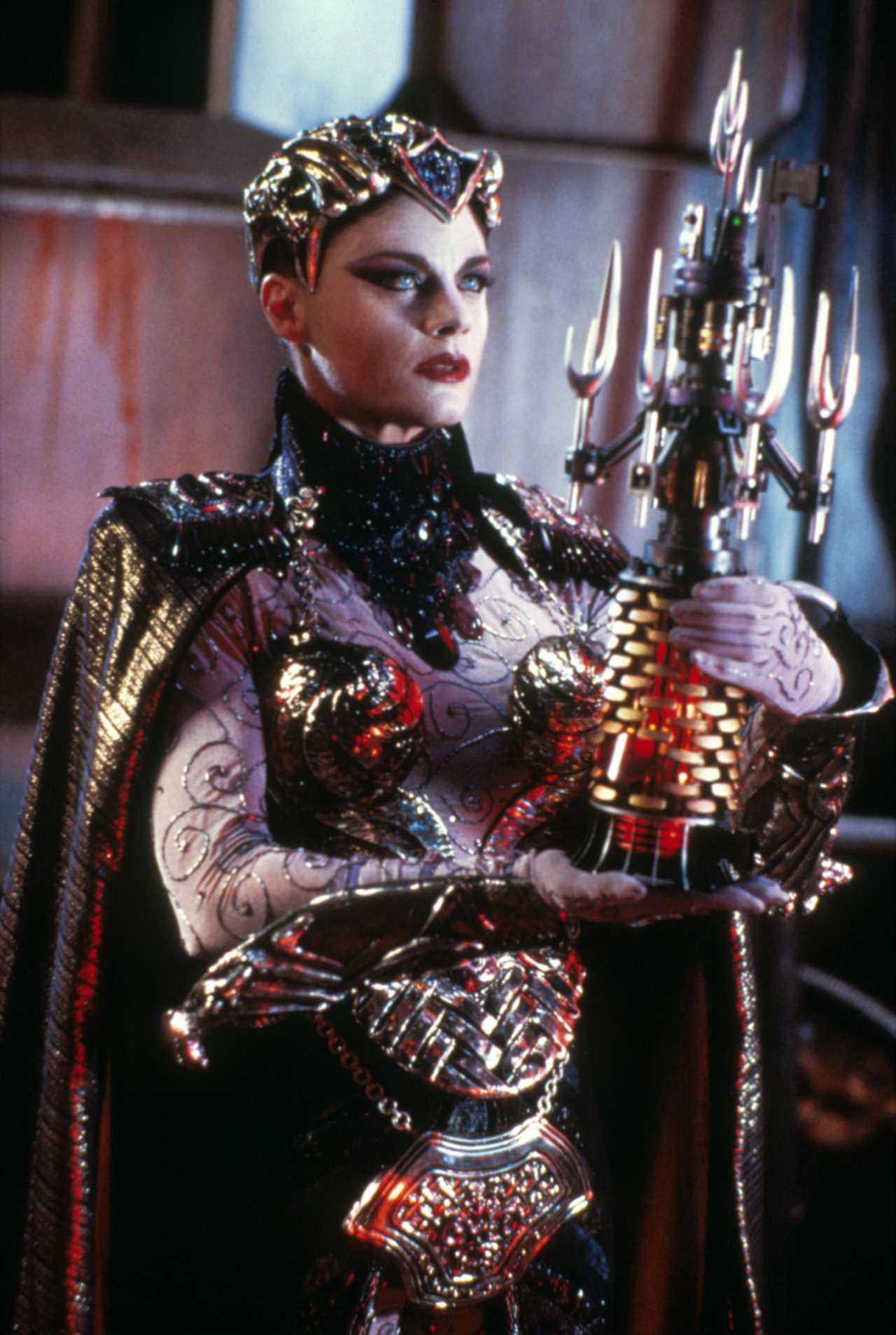 Meg Foster’s Evil-Lyn costume weighed 45 lbs