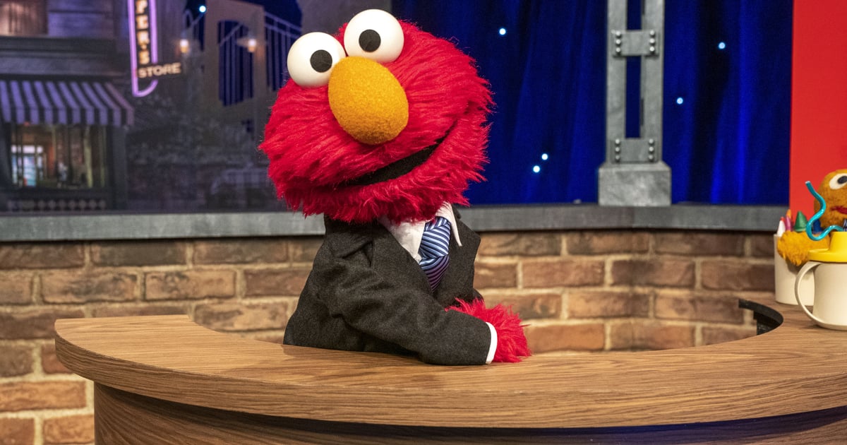 What is The Not-Too-Late Show with Elmo Season 2 about