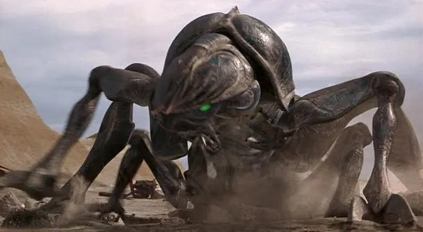 Arachnid and Tanker Bug - Starship Troopers