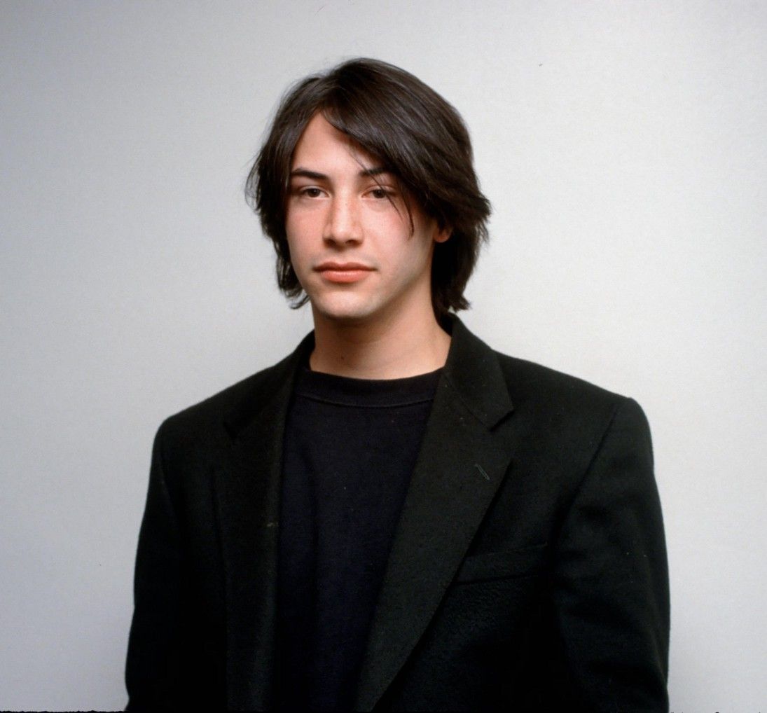 How did Keanu Reeves’ career start in the Hollywood Entertainment Industry