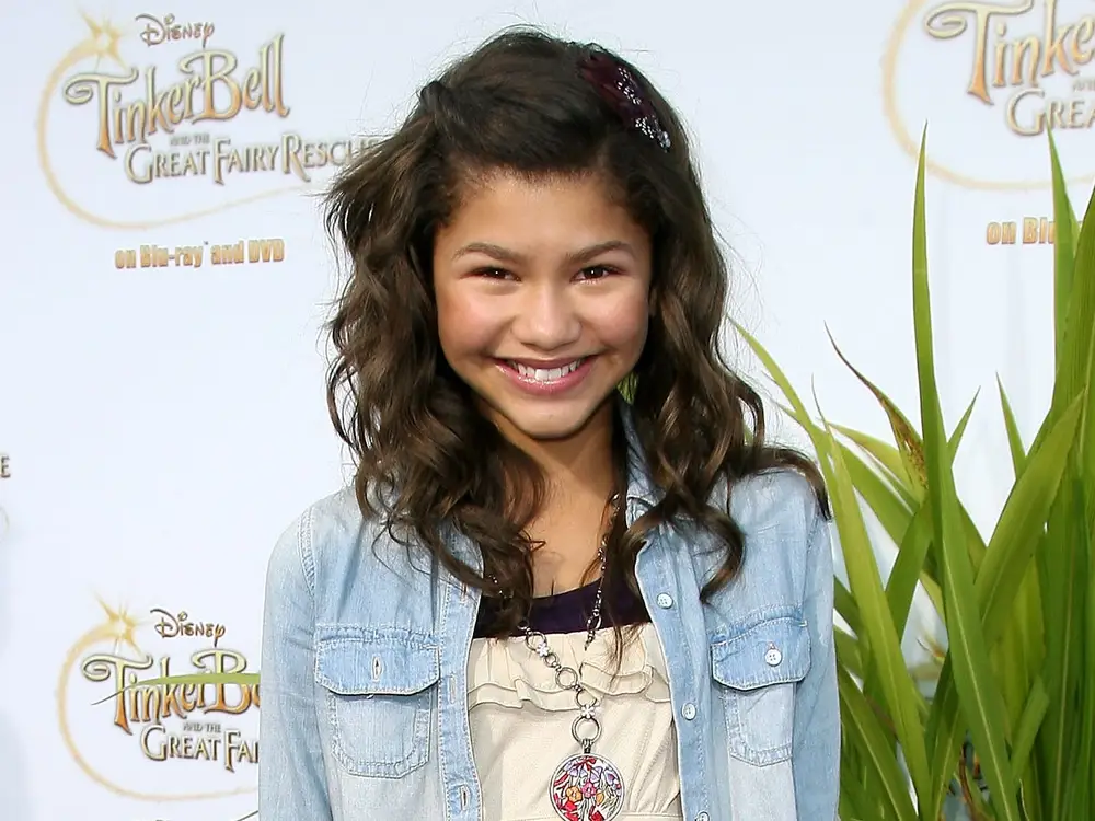 How was Zendaya's childhood life