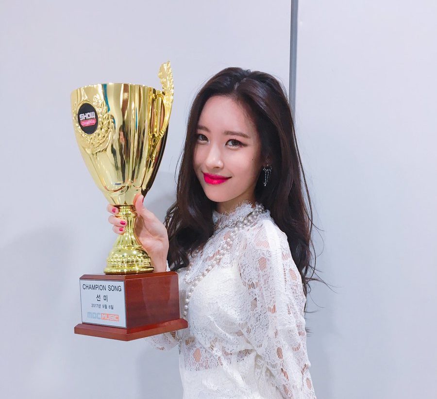 Did Sunmi win any accolades or awards for her brilliant work