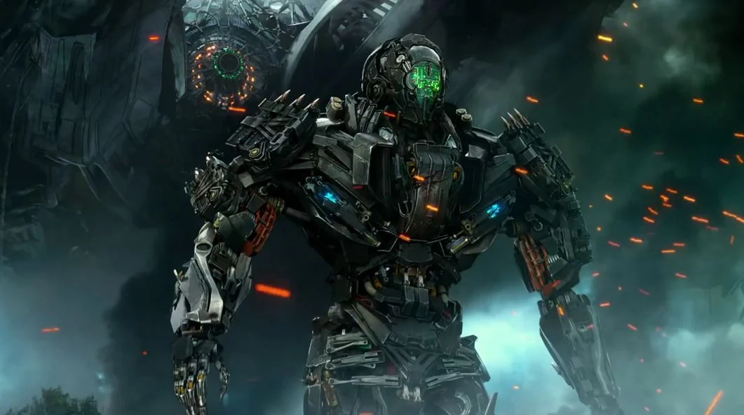 Lockdown on the hunt in the movie Transformers Age of Extinction