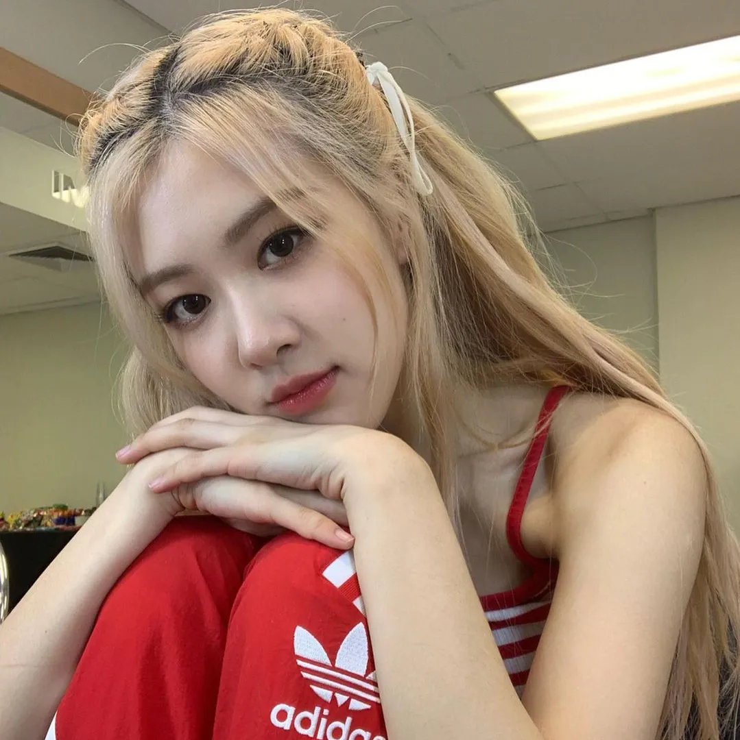 What was Rosé’s debut work