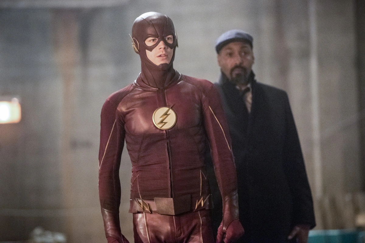 Flash Becomes Savitar And Kills His Wife Iris [CW’s Flash - Season 3]