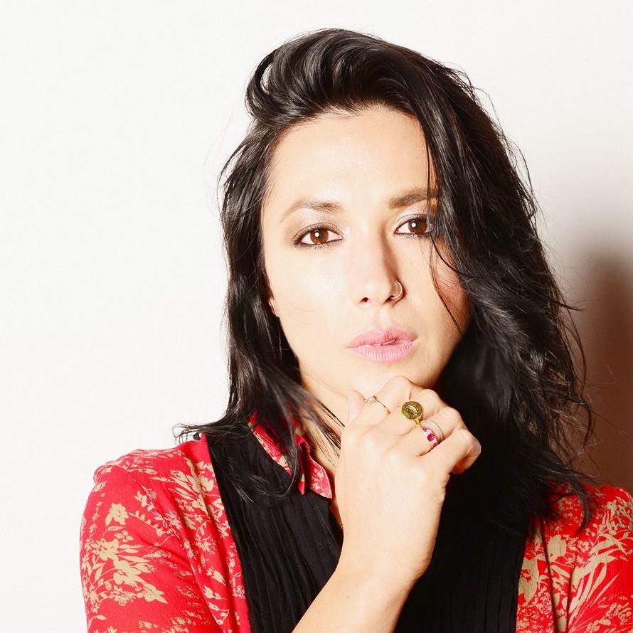 What do we know about Michelle Branch's family background and Educational qualifications