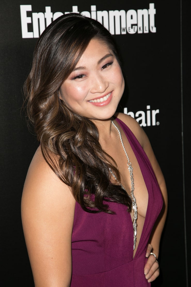Why is Jenna Ushkowitz remembered for her social work